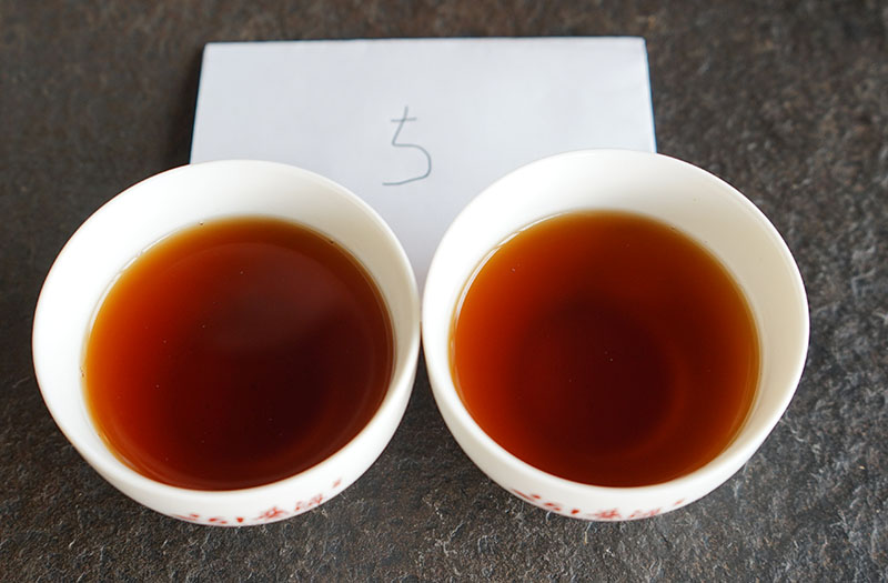5泡茶汤对比.jpg